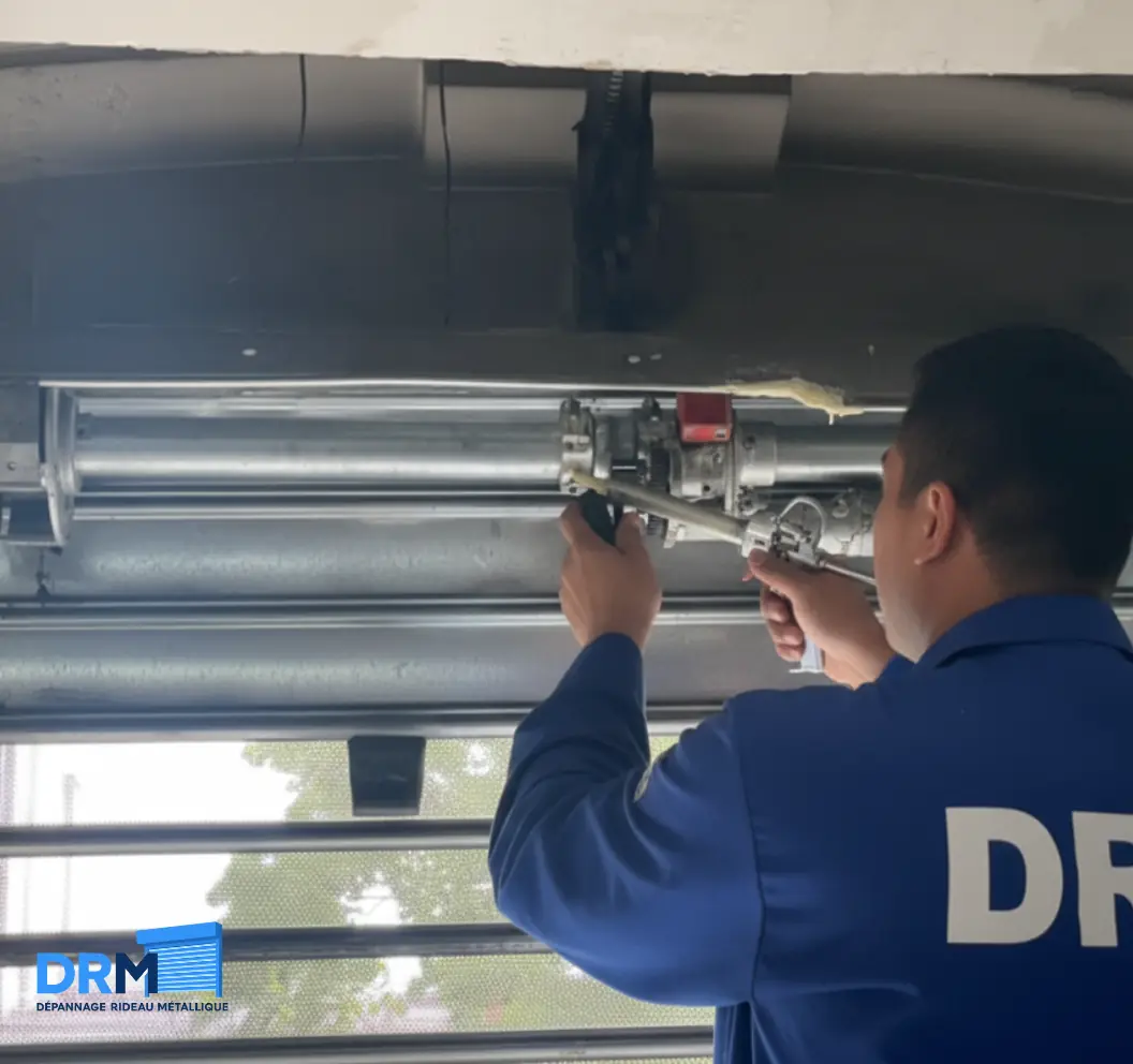 Entretien rideau métallique - Maintenance préventive à test - drm